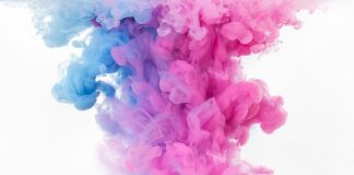 Ile zarabia Cloud Engineer?