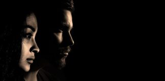 Ile ludzi zmienia kierunek studiów?