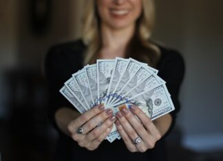 Czy jest obowiązek wypłaty wynagrodzenia na konto?