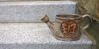 Jakie czynności można wykonywać przy użyciu komputerów Podaj trzy przykłady?